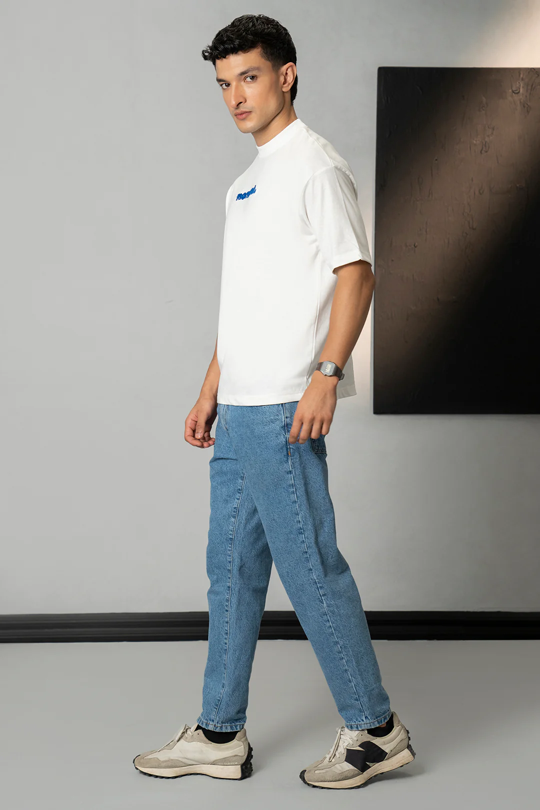 Oversized Graphic T-Shirt - D033 - Image 2