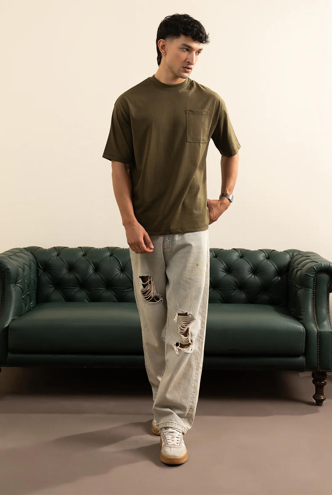 Basic Oversized Pocket T-Shirt - D052 - Image 2