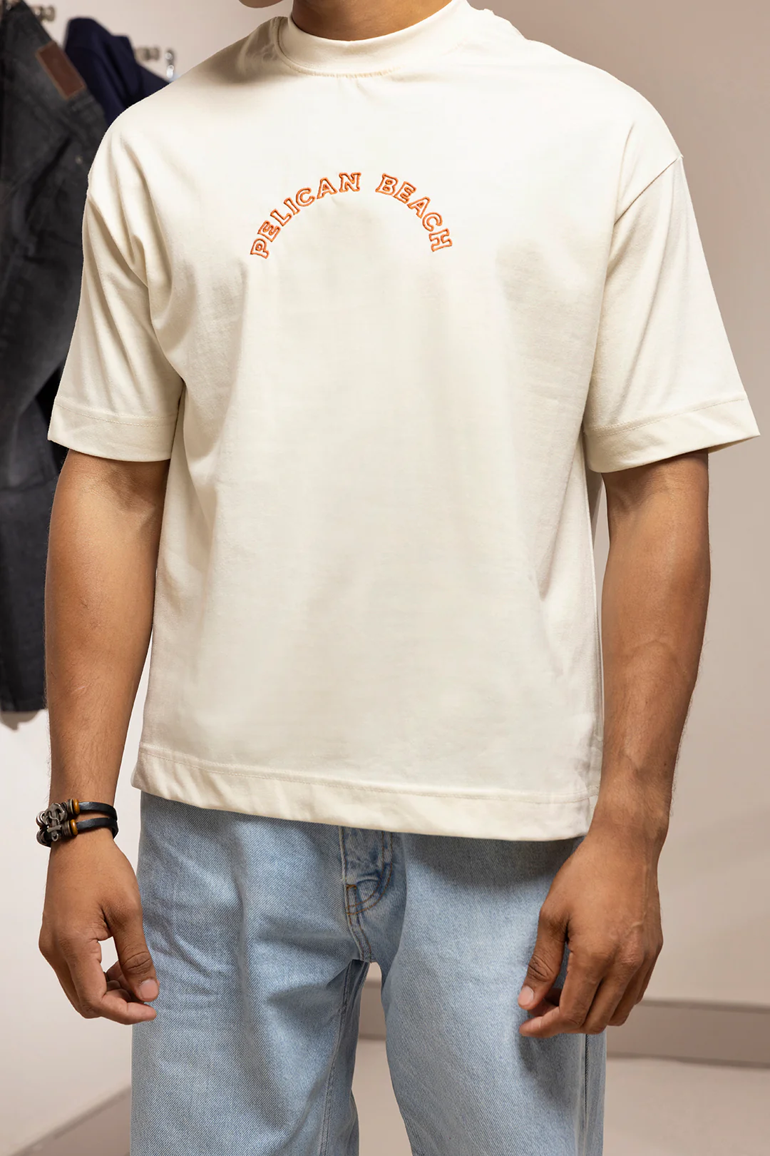 Oversized Graphic T-Shirt - D084 - Image 4