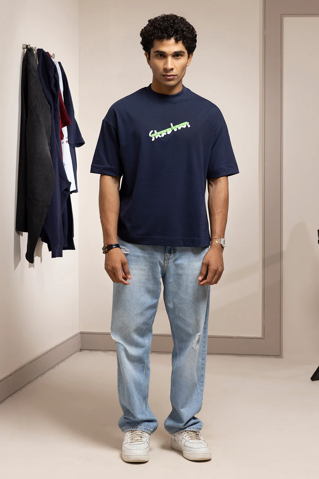 Oversized Graphic T-Shirt - D085 - Image 2
