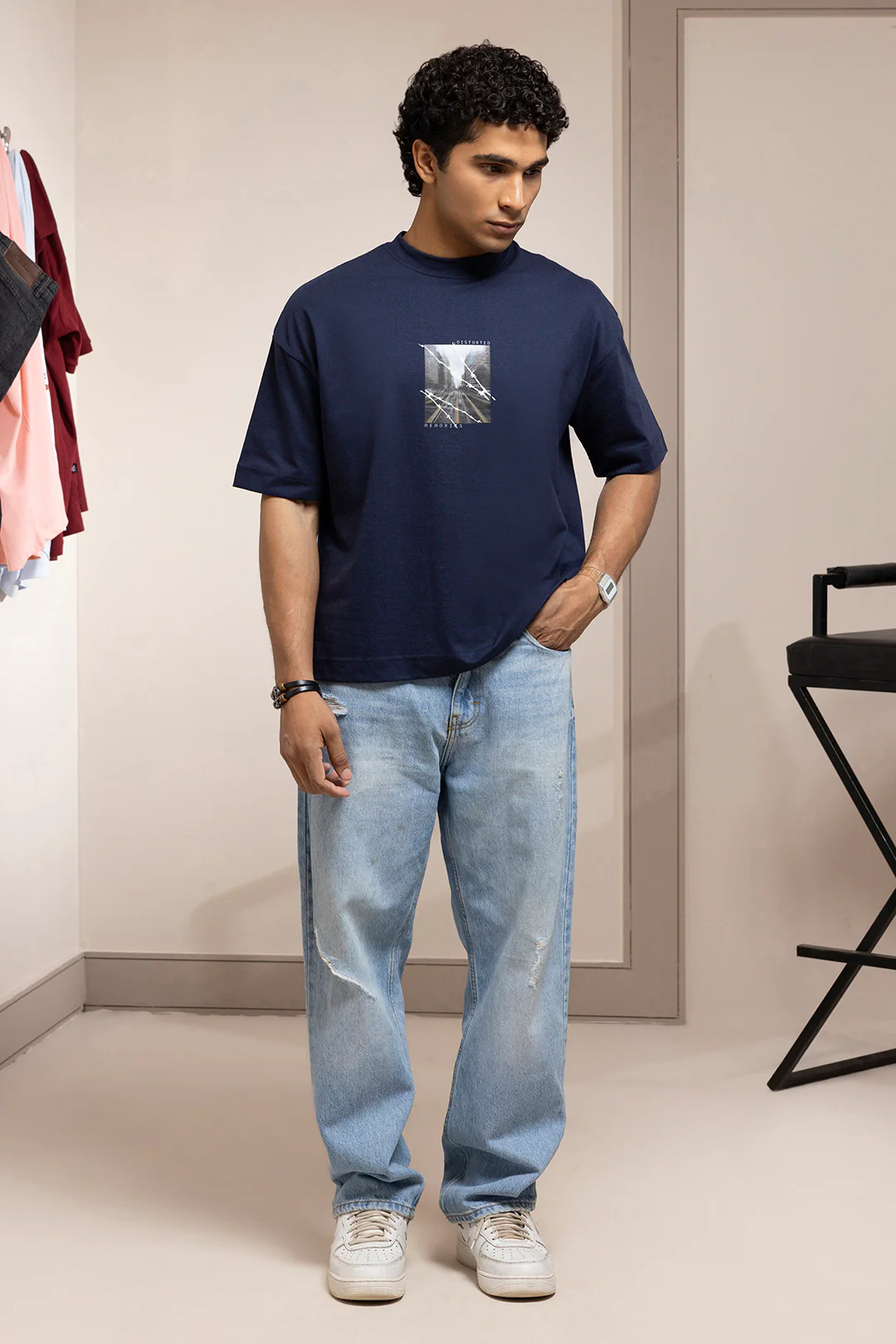 Oversized Graphic T-Shirt - D086 - Image 3