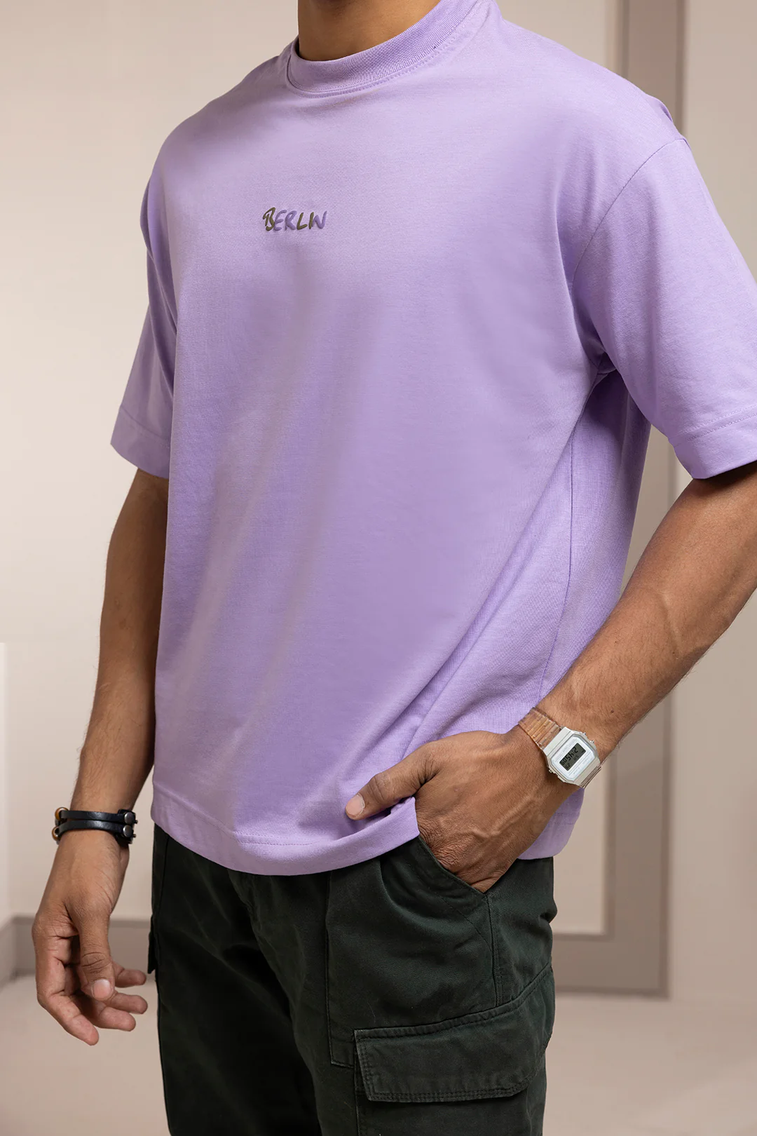 Oversized Graphic T-Shirt - D100 - Image 5