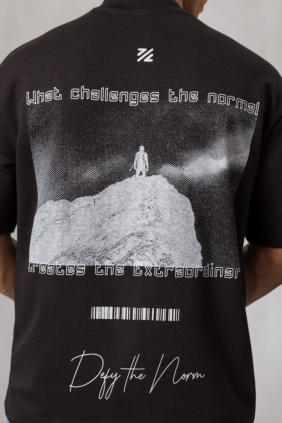 Oversized Graphic T-Shirt - D112 - Image 3