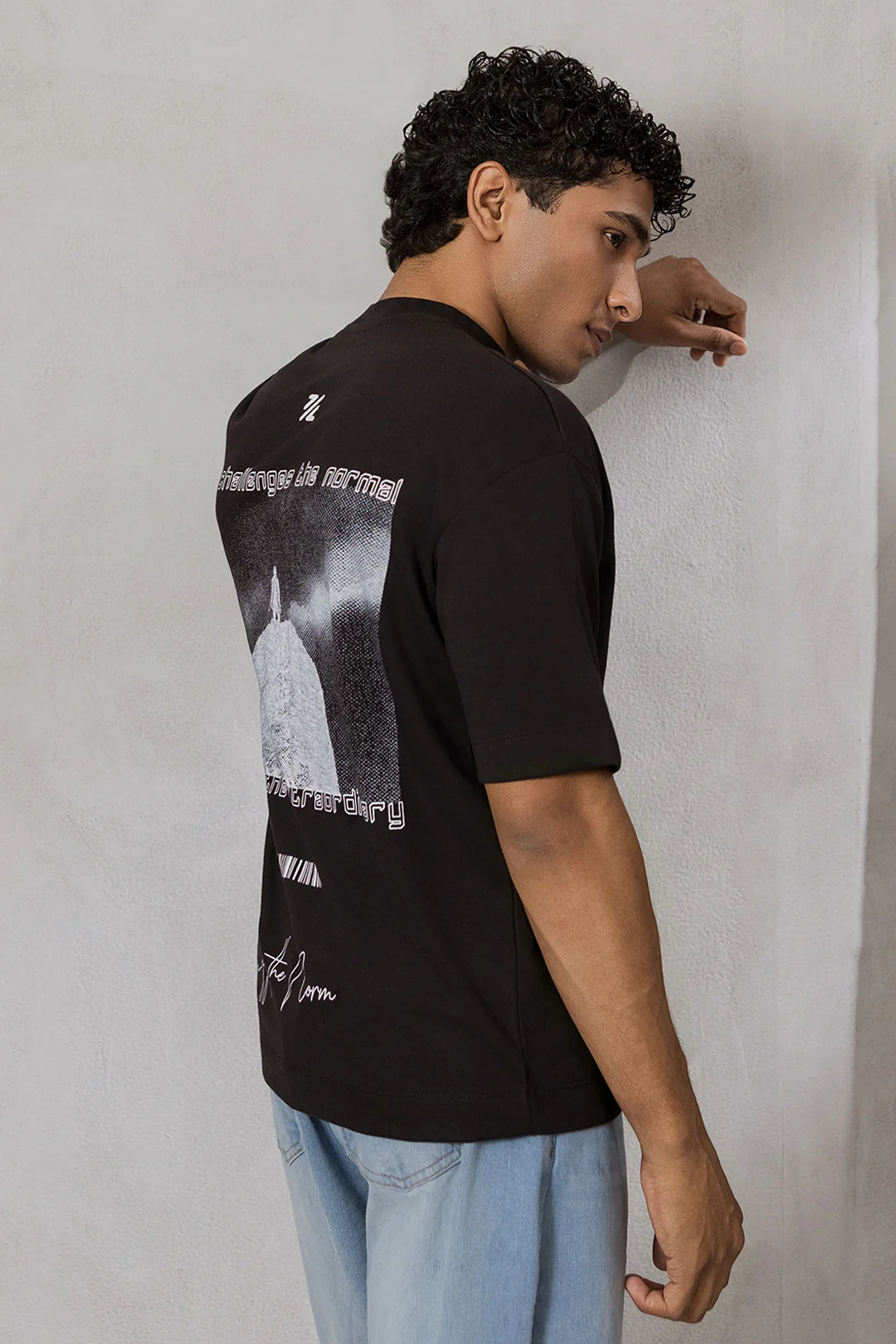 Oversized Graphic T-Shirt - D112 - Image 5
