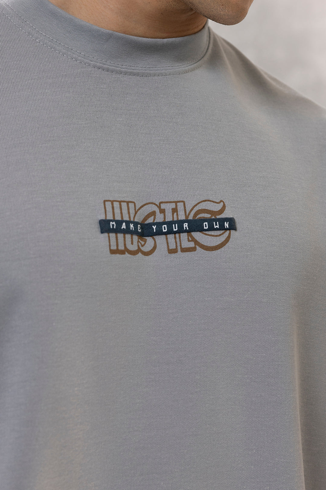Oversized Graphic T-Shirt - D122 - Image 9