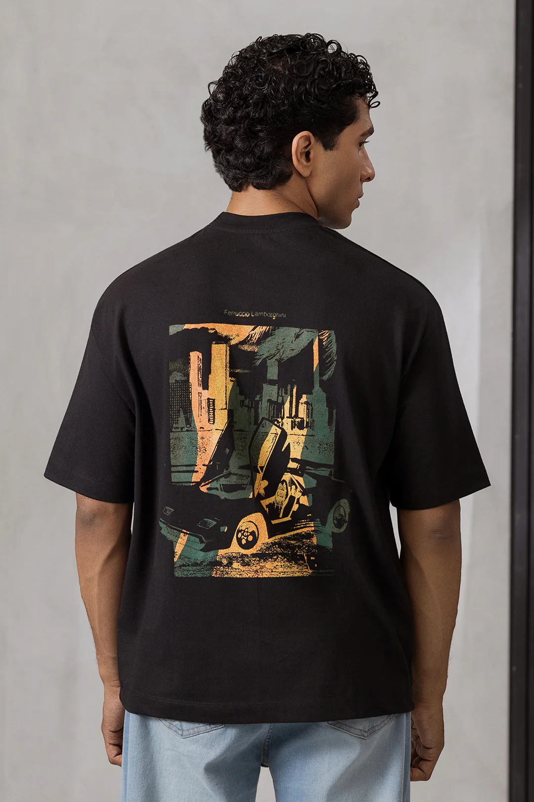 Oversized Graphic T-Shirt - D160