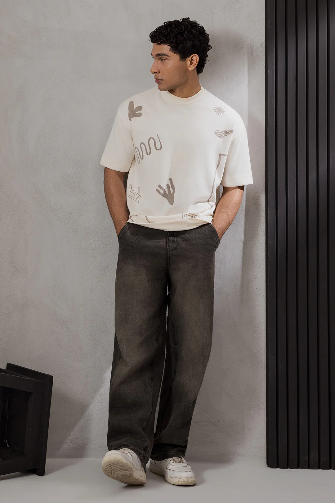 Oversized Graphic T-Shirt - D014 - Image 5