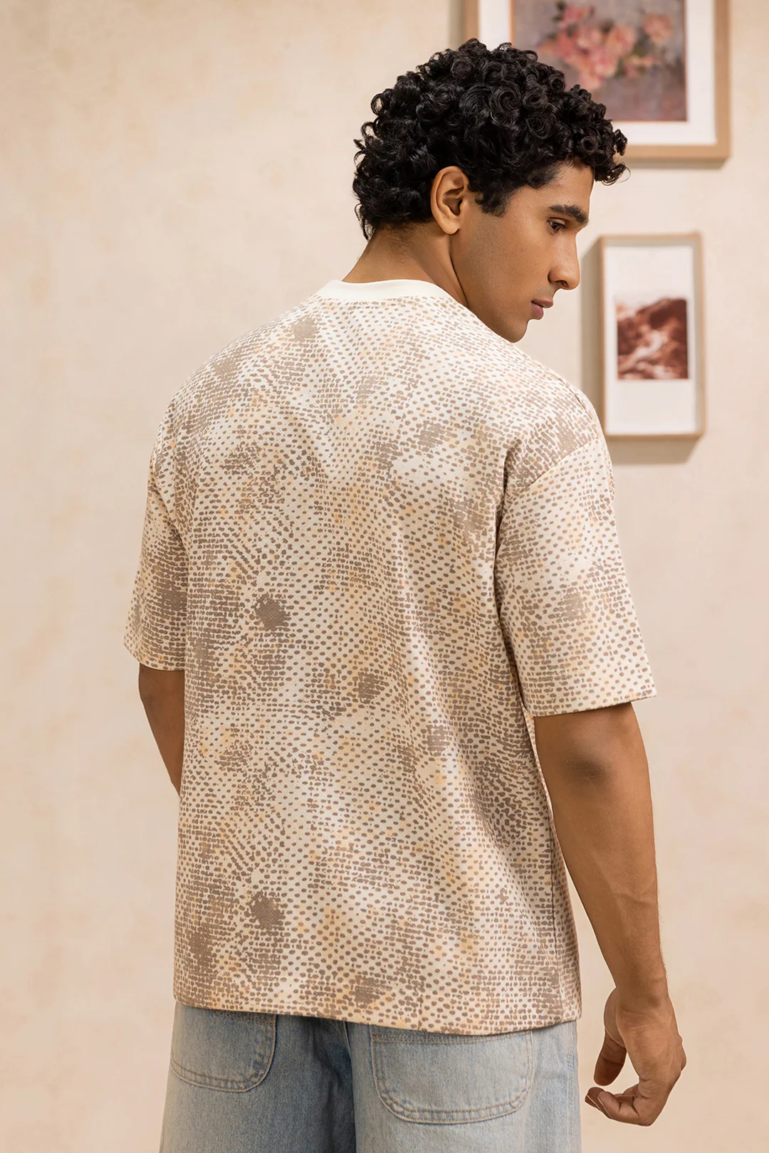 Oversized Graphic T-Shirt - D016 - Image 2