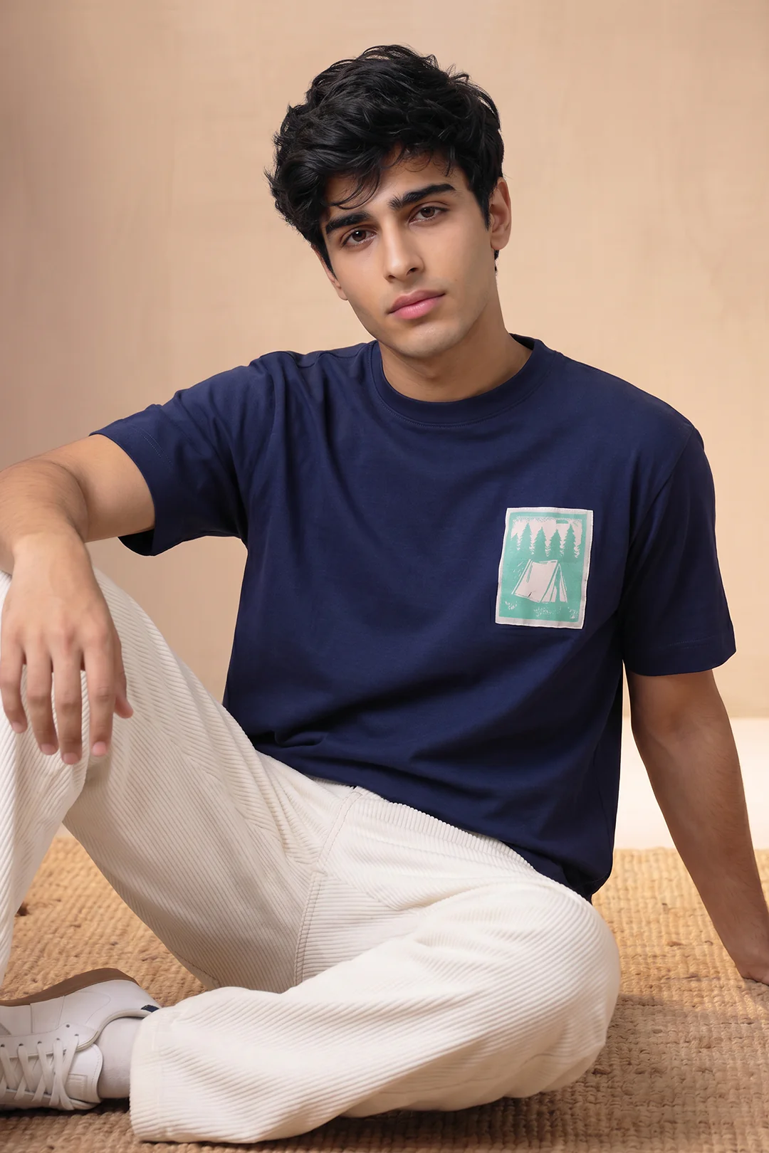 Oversized Graphic T-Shirt - D020 - Image 4