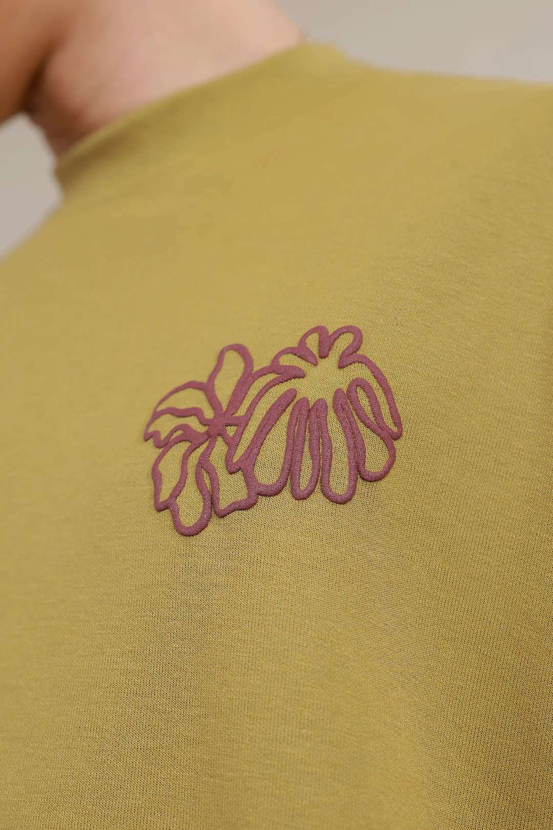 Oversized T-Shirt - D017 - Image 5