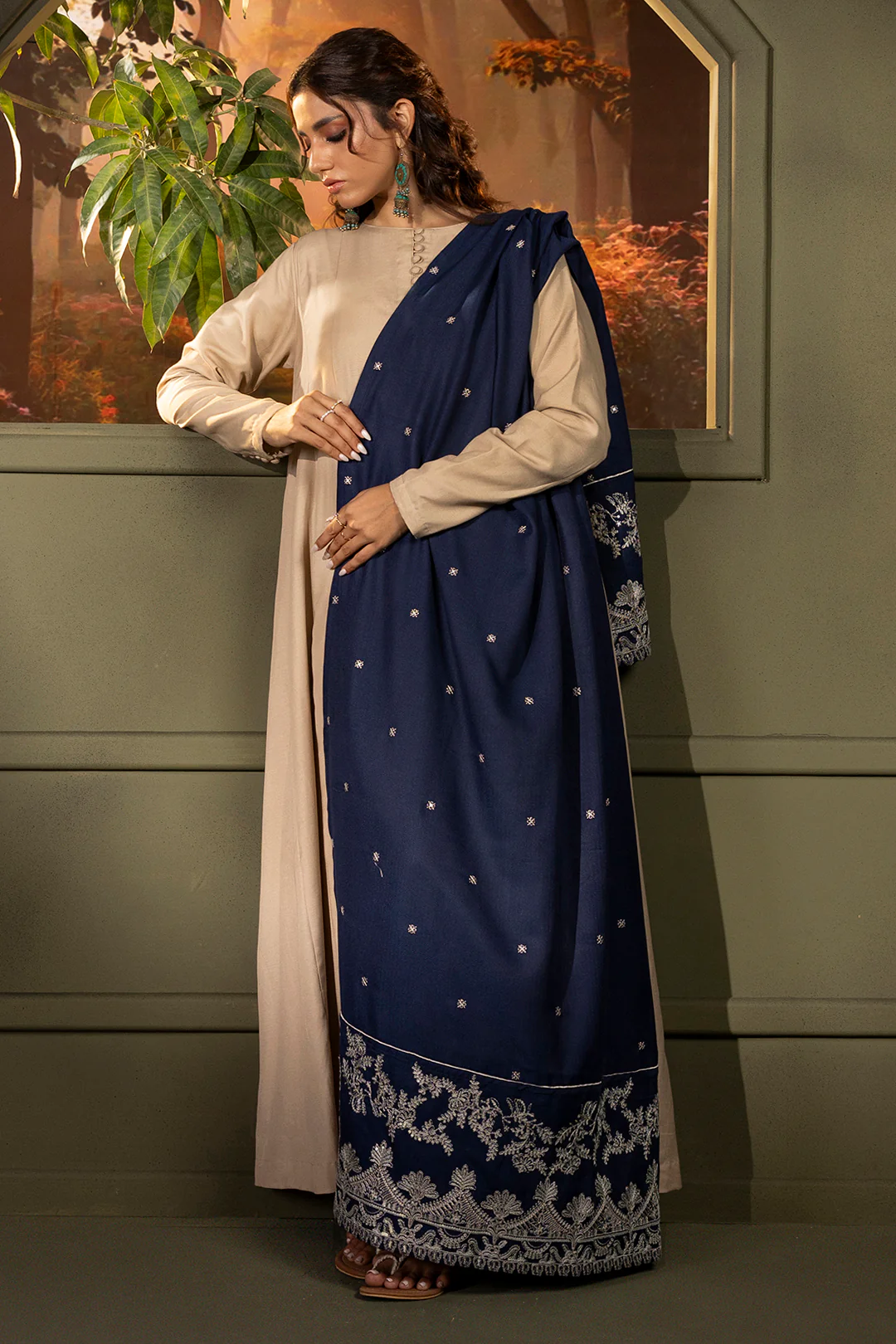 Embroidered Shawl - 0018 - Image 3