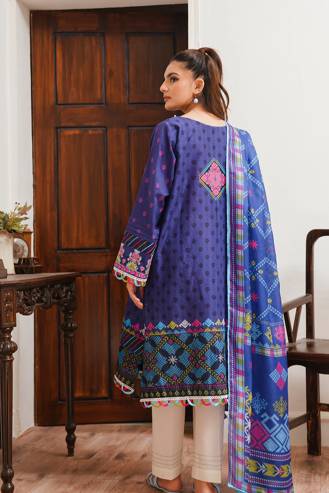 Embroidered Shirt Dupatta - 0108 - Image 5