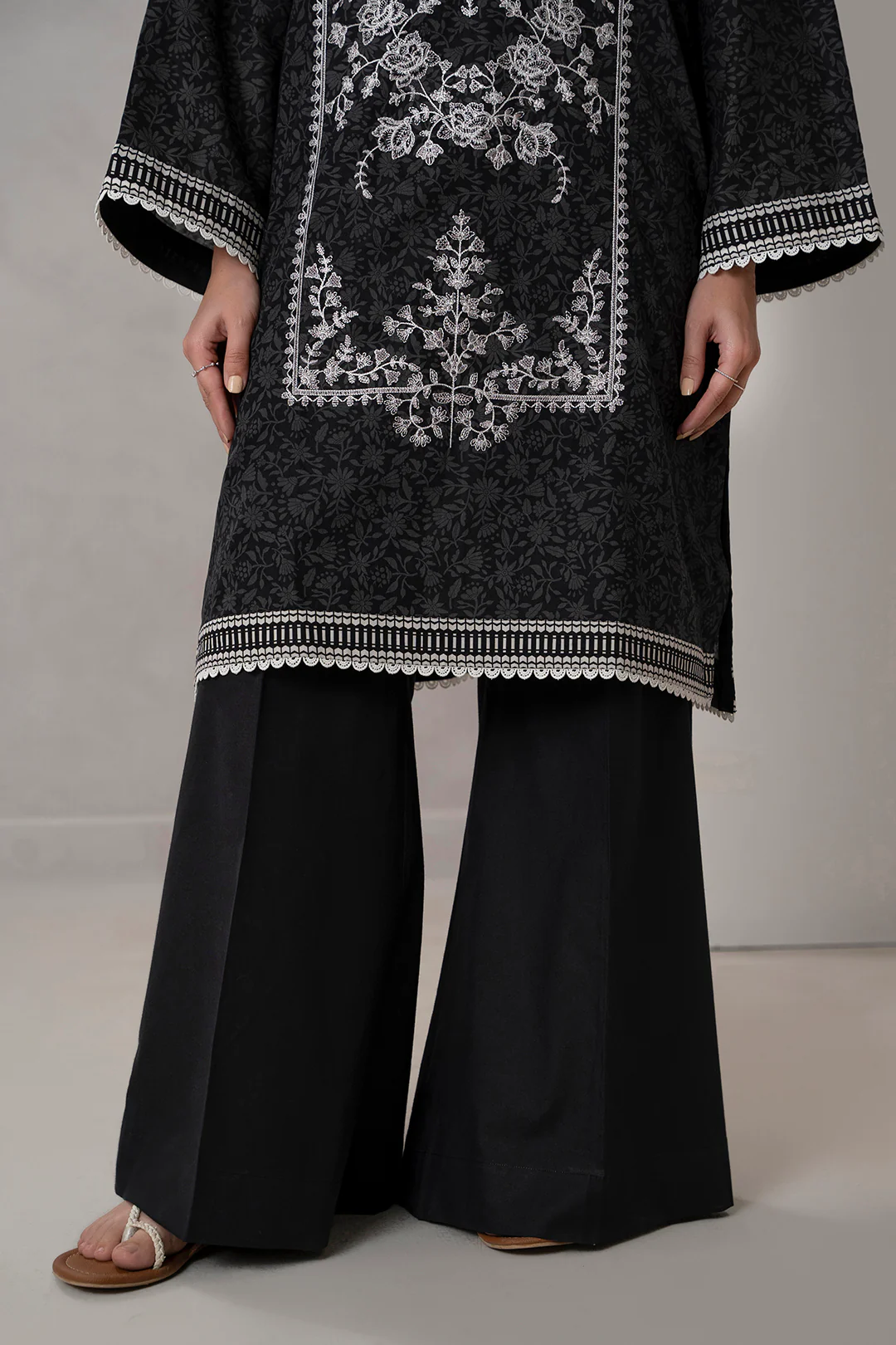 Embroidered Shirt Dupatta - 0562 - Image 4