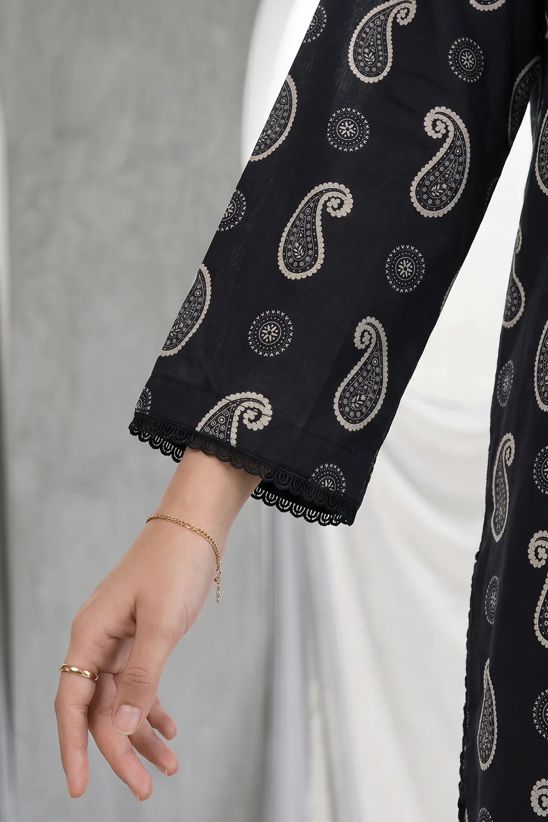 Embroidered Shirt Dupatta - 1068 - Image 5