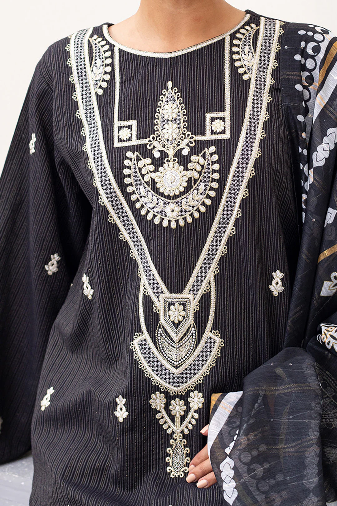 Embroidered Shirt Shalwar Dupatta - 0190 - Image 4