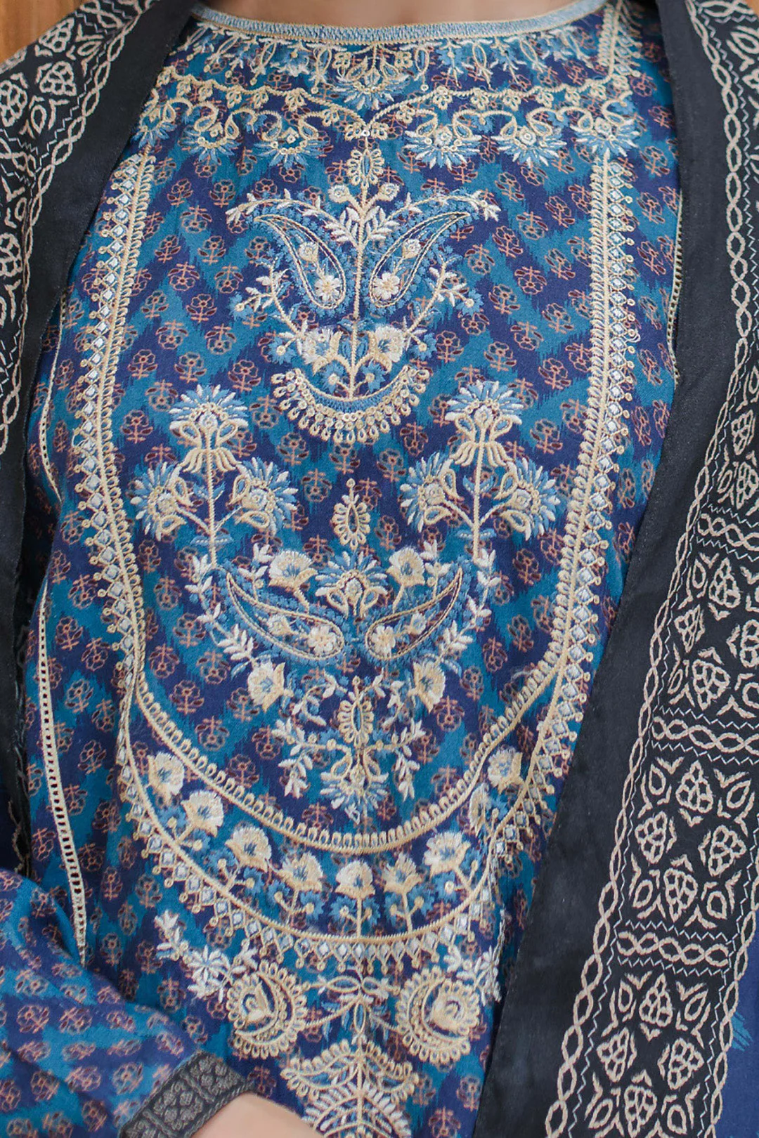Embroidered Shirt Shalwar Dupatta - 0765 - Image 4