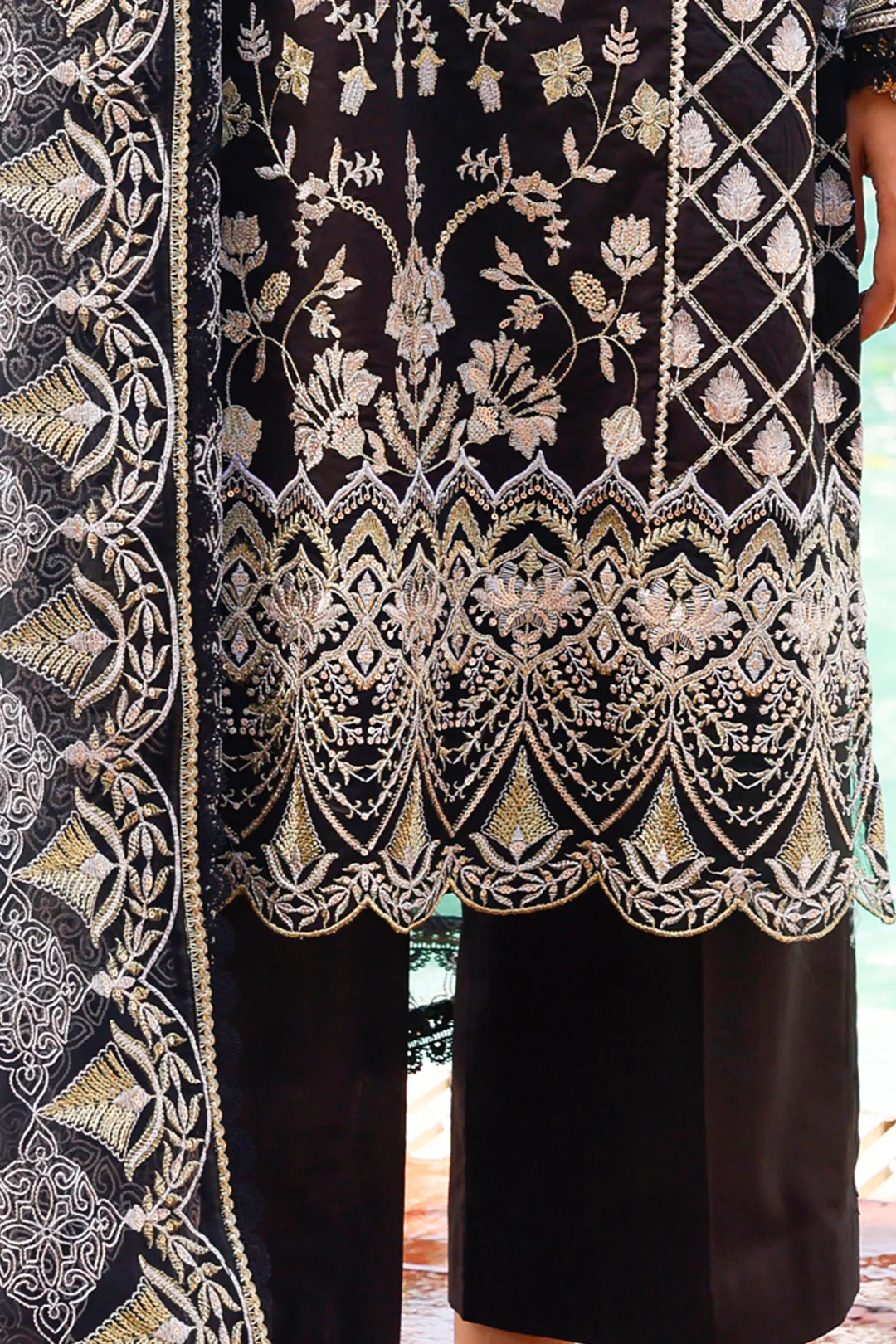 Embroidered Shirt Shalwar Dupatta - 0286 - Image 3
