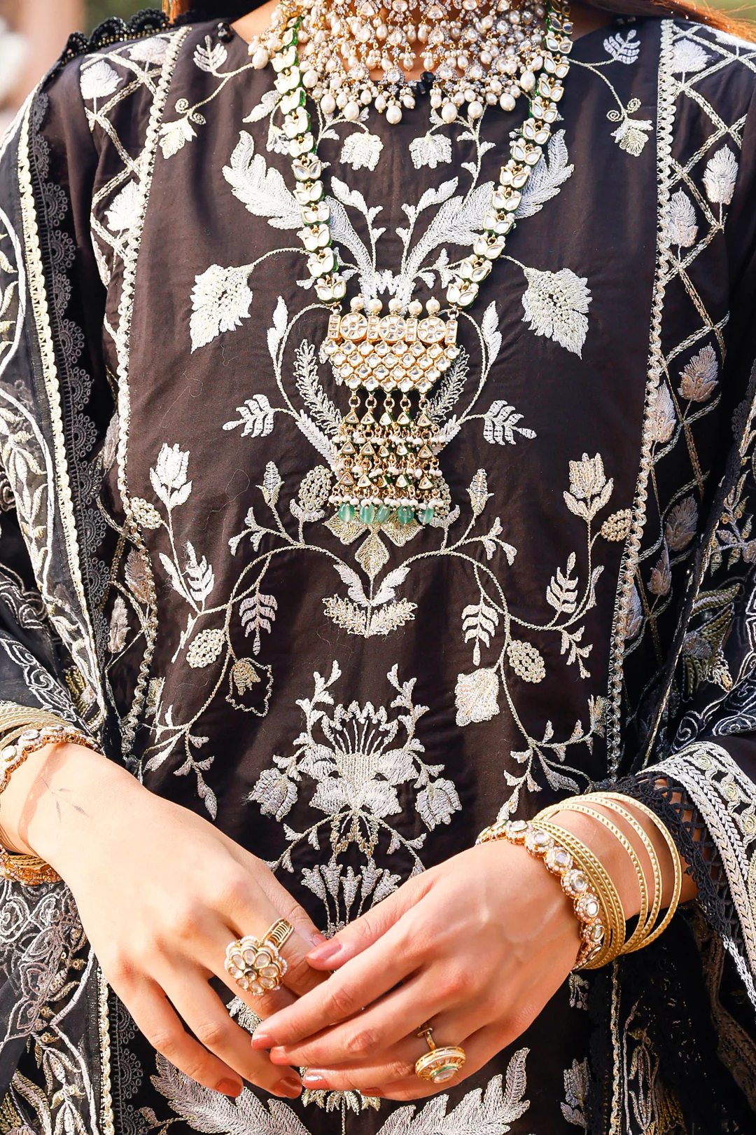 Embroidered Shirt Shalwar Dupatta - 0286 - Image 4