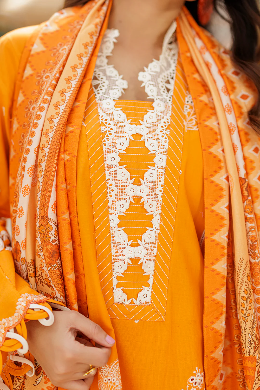Embroidered Shirt Shalwar Dupatta - 4017 - Image 4