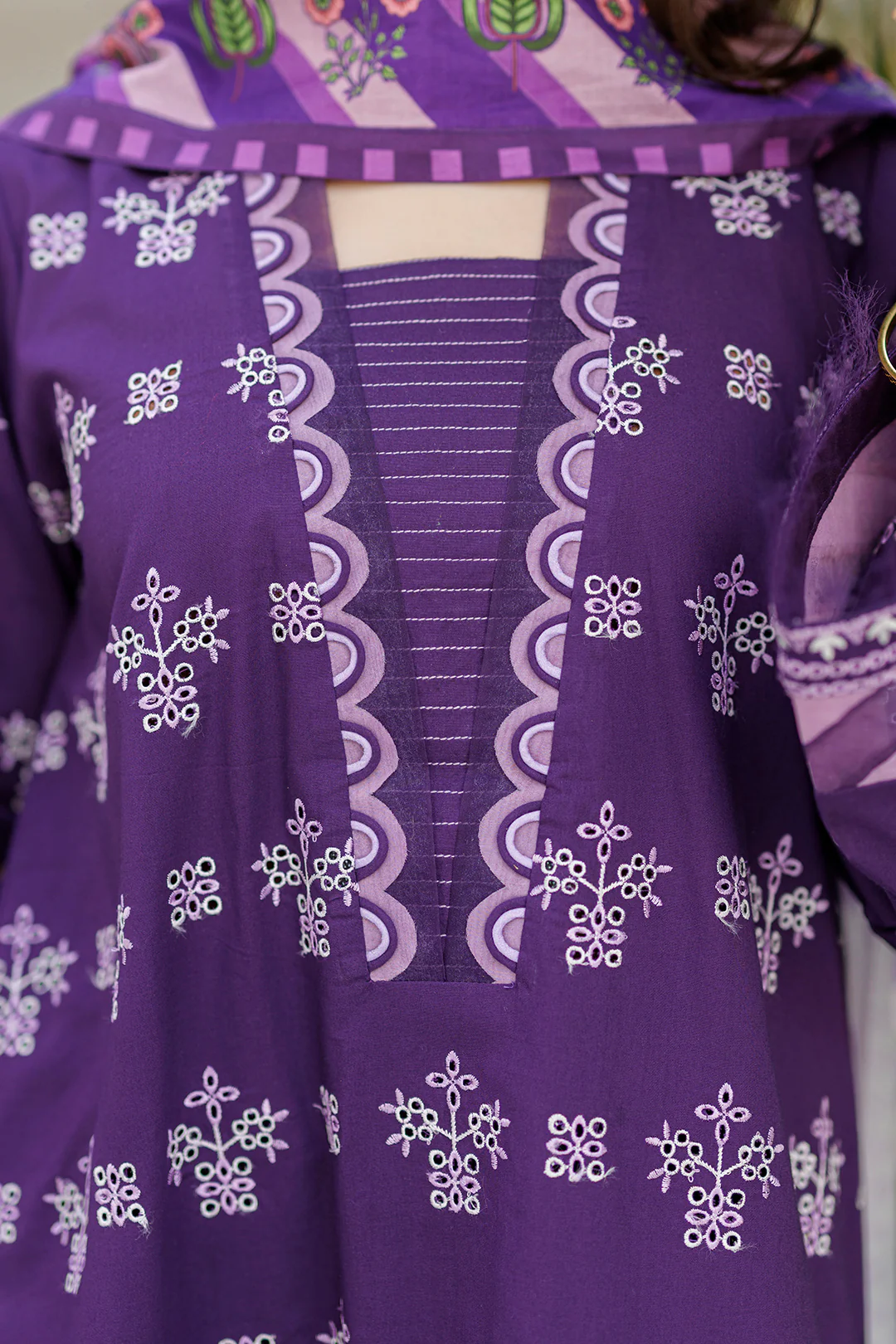 Embroidered Shirt Shalwar Dupatta - 4025 - Image 4