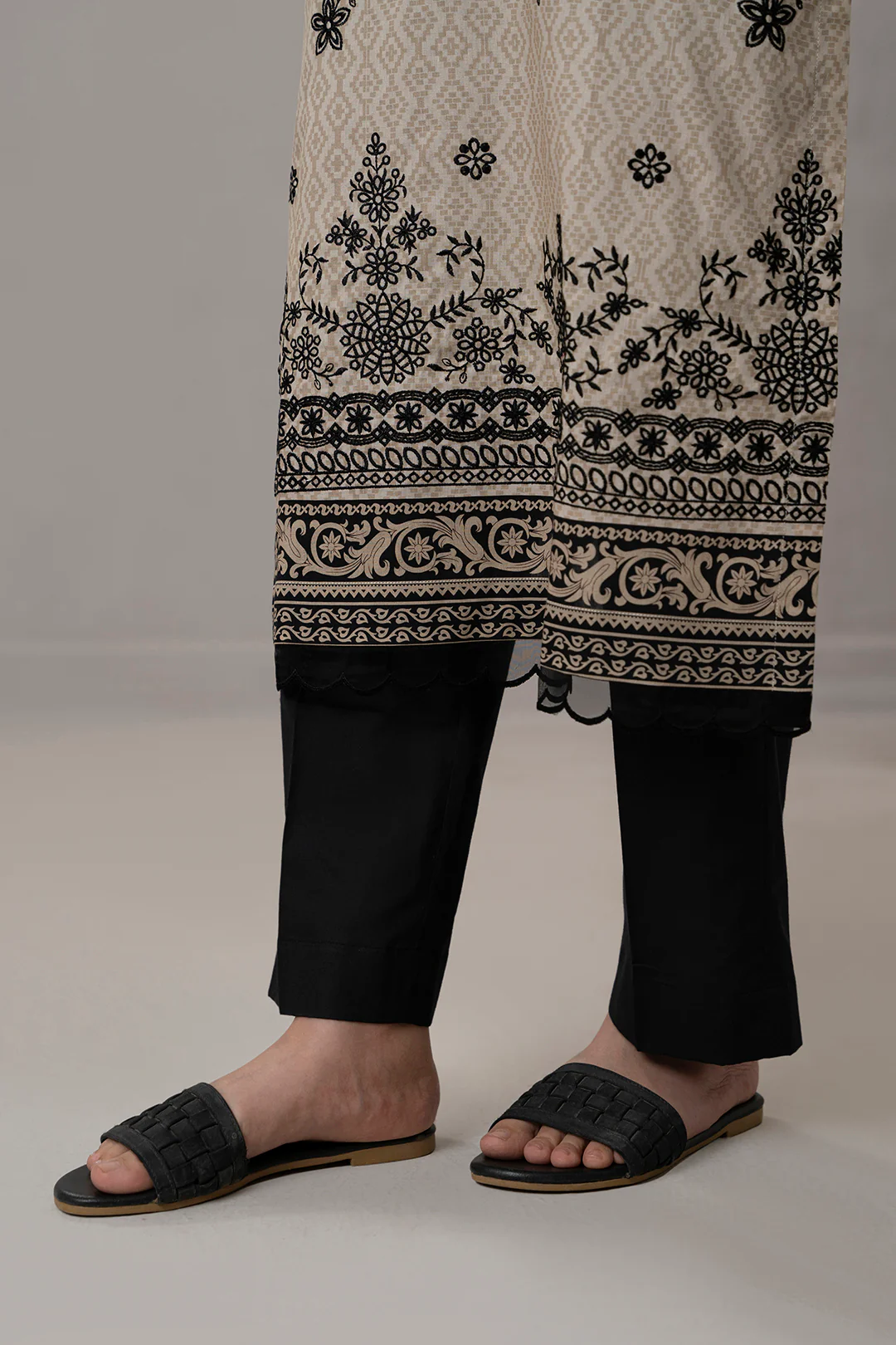 Embroidered Shirt Shalwar Dupatta - 0592 - Image 6