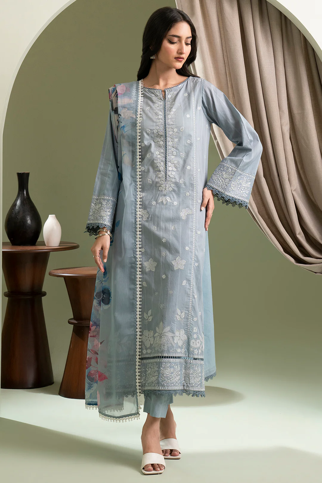 Embroidered Shirt Shalwar Dupatta - 0611 - Image 4