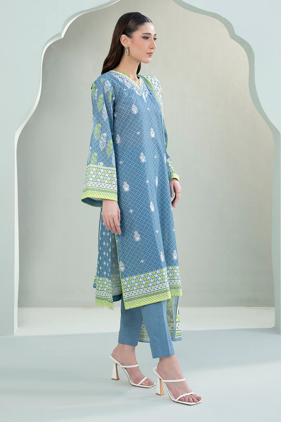 Embroidered Shirt Shalwar Dupatta - 0679 - Image 5