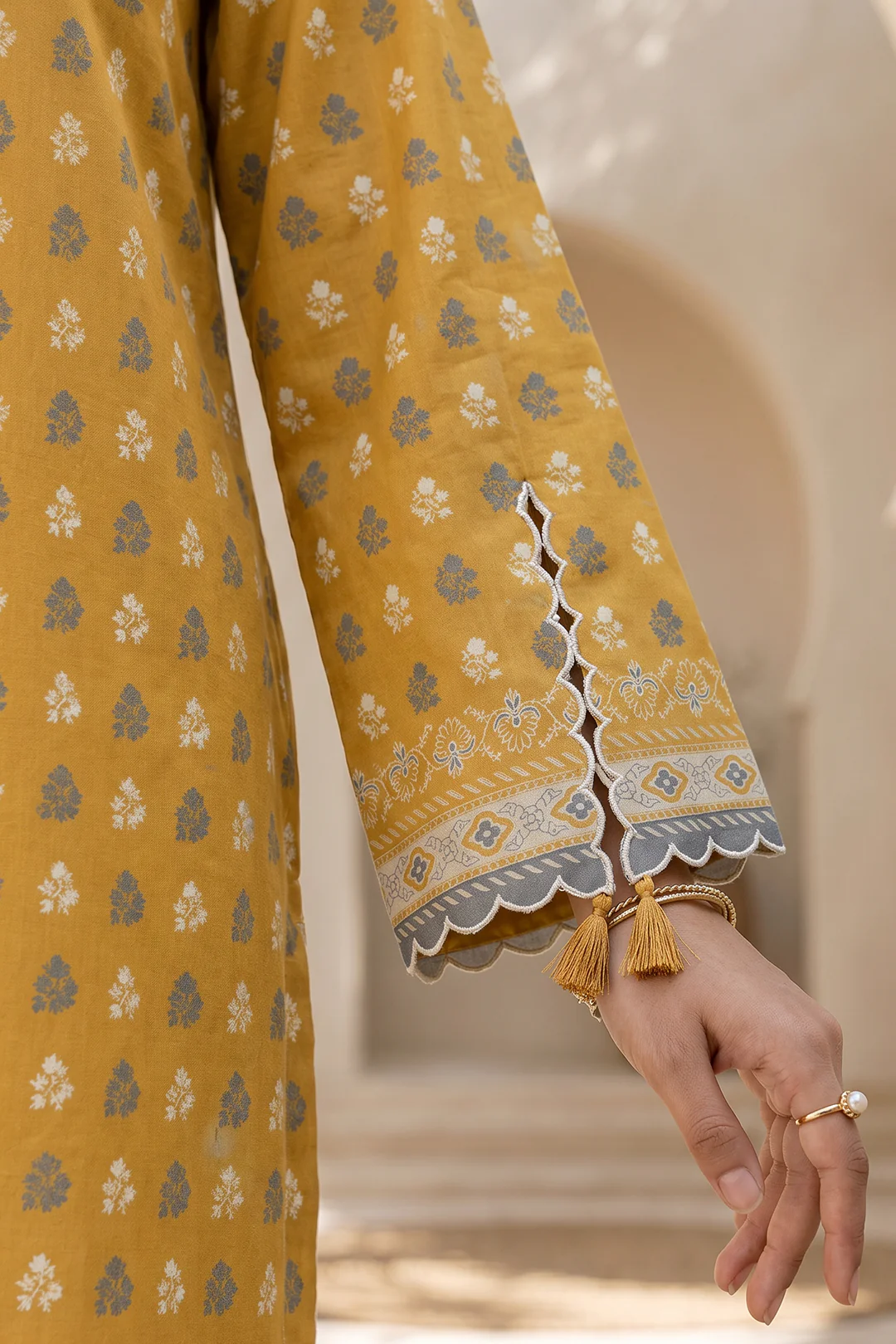 Shirt Shalwar Dupatta - 8062 - Image 5