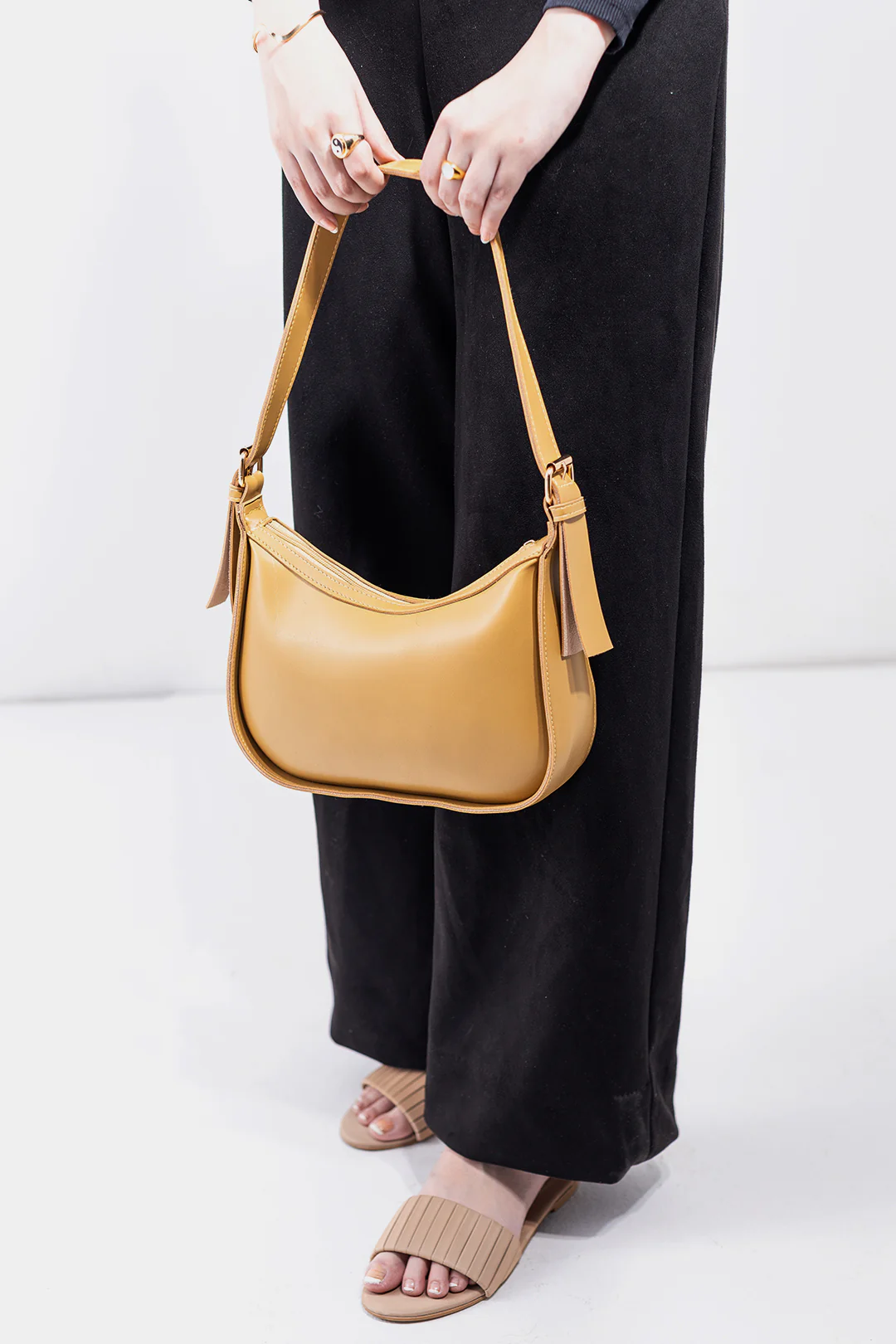Shoulder Bag - E018 - Image 9