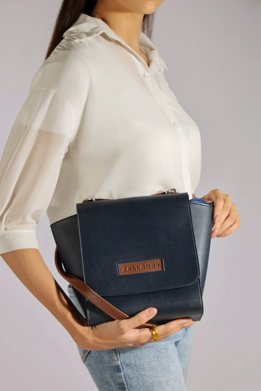 Shoulder Bag - E070 - Image 4