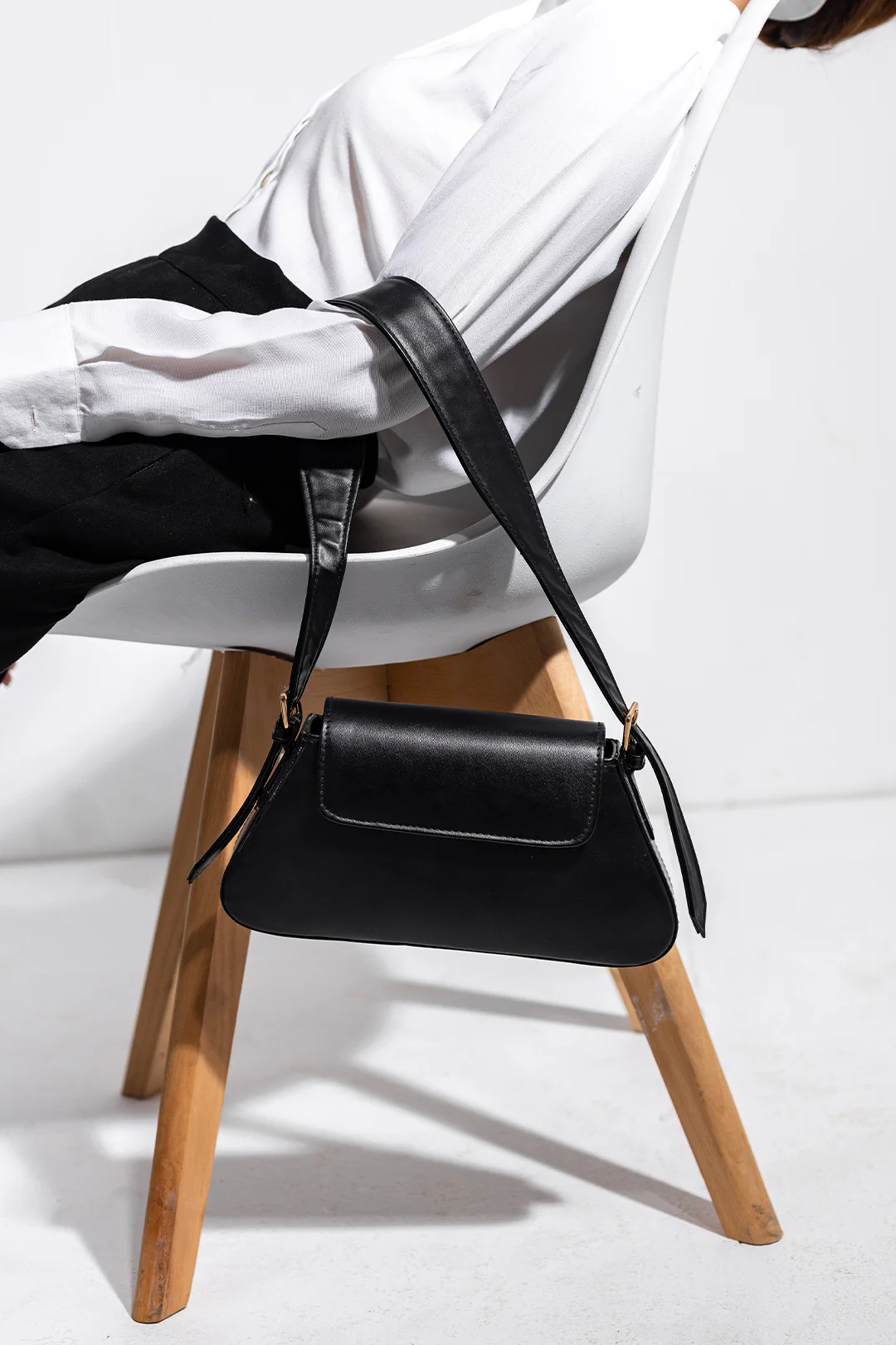 Shoulder Bags - E016 - Image 9