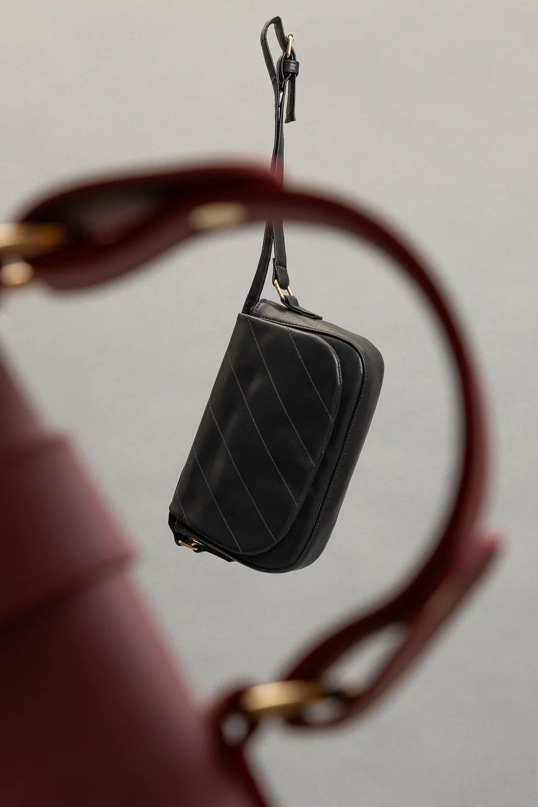 Shoulder Bags - E235 - Image 14
