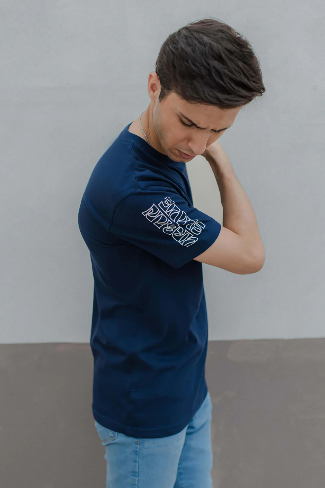 Graphic T-shirt - 0005 - Image 2