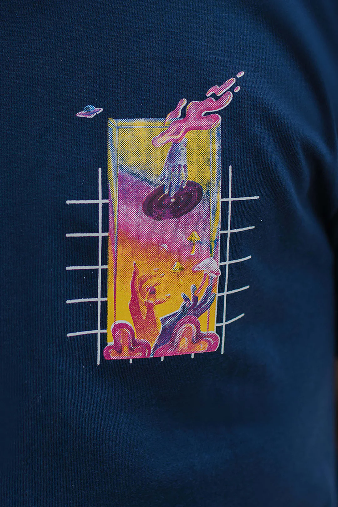 Graphic T-shirt - 0005 - Image 3