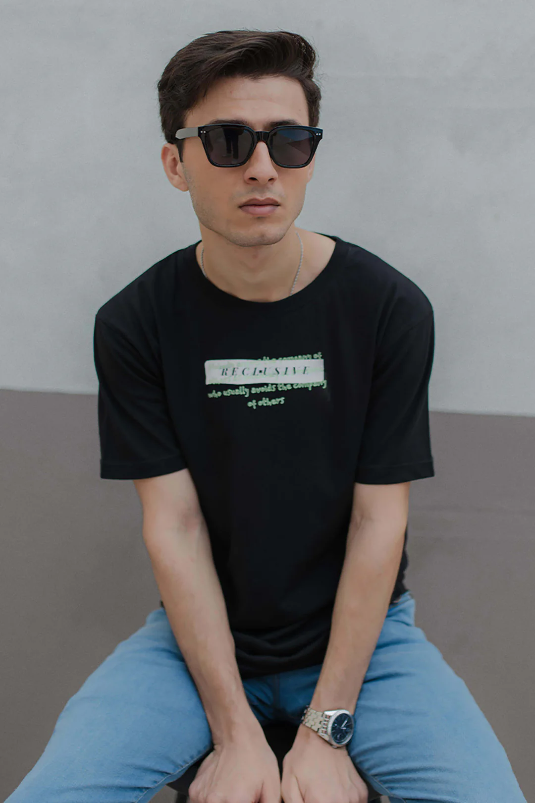 Graphic T-shirt - 0015 - Image 2
