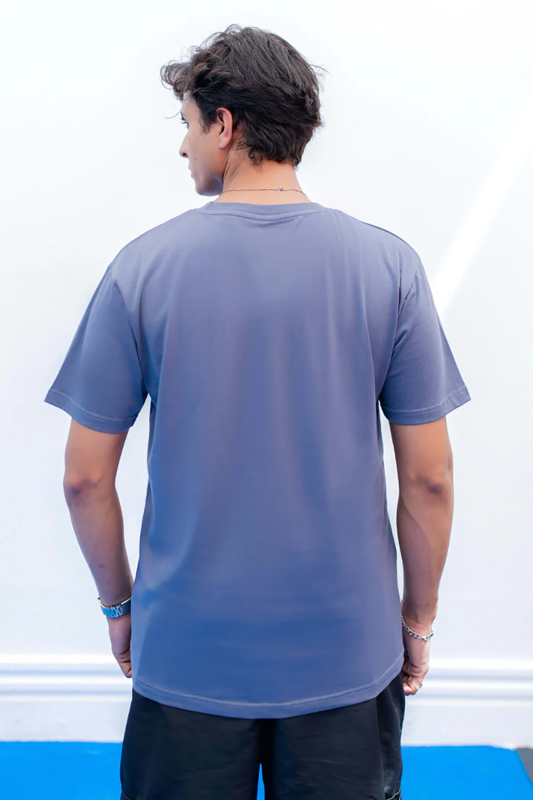 Graphic T-shirt - 0023 - Image 5