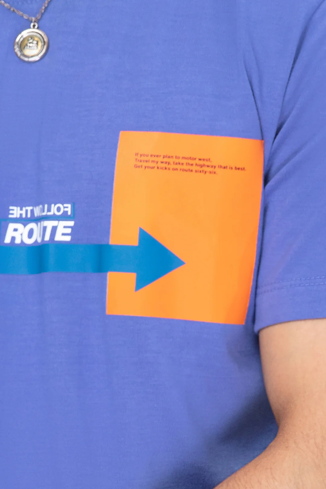 Graphic T-shirt - 2038 - Image 4