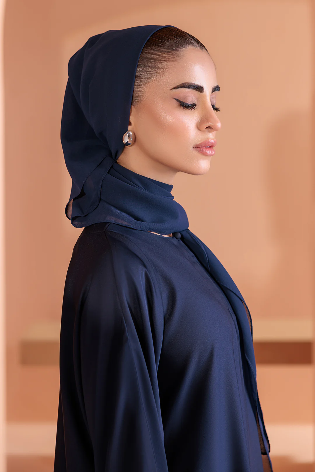 Single Button Plain Abaya with Pocket - 5002 - Image 6