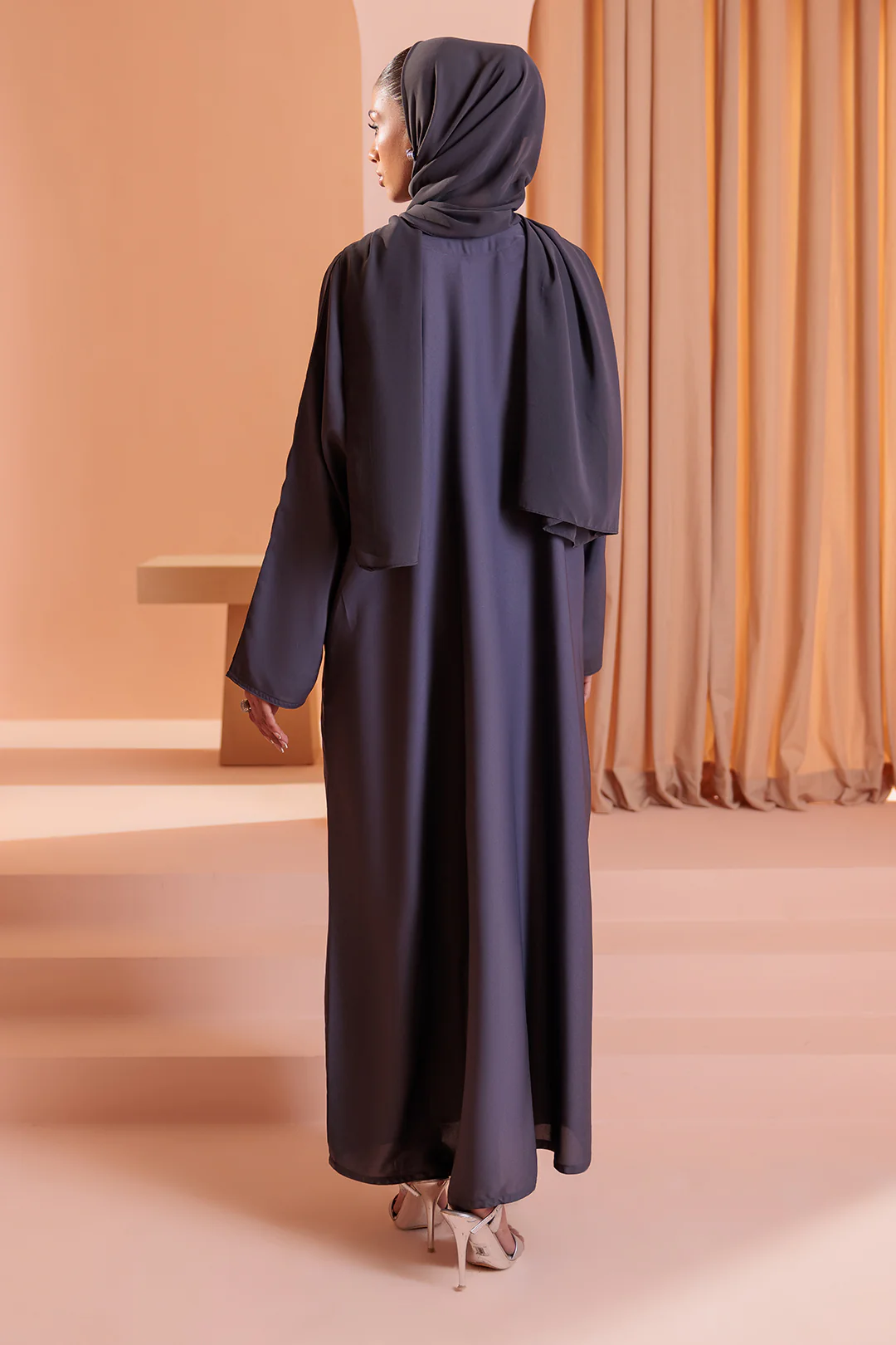 Single Button Plain Abaya with Pocket - 5003 - Image 12
