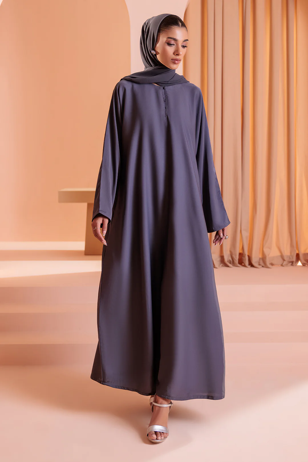 Single Button Plain Abaya with Pocket - 5003 - Image 3