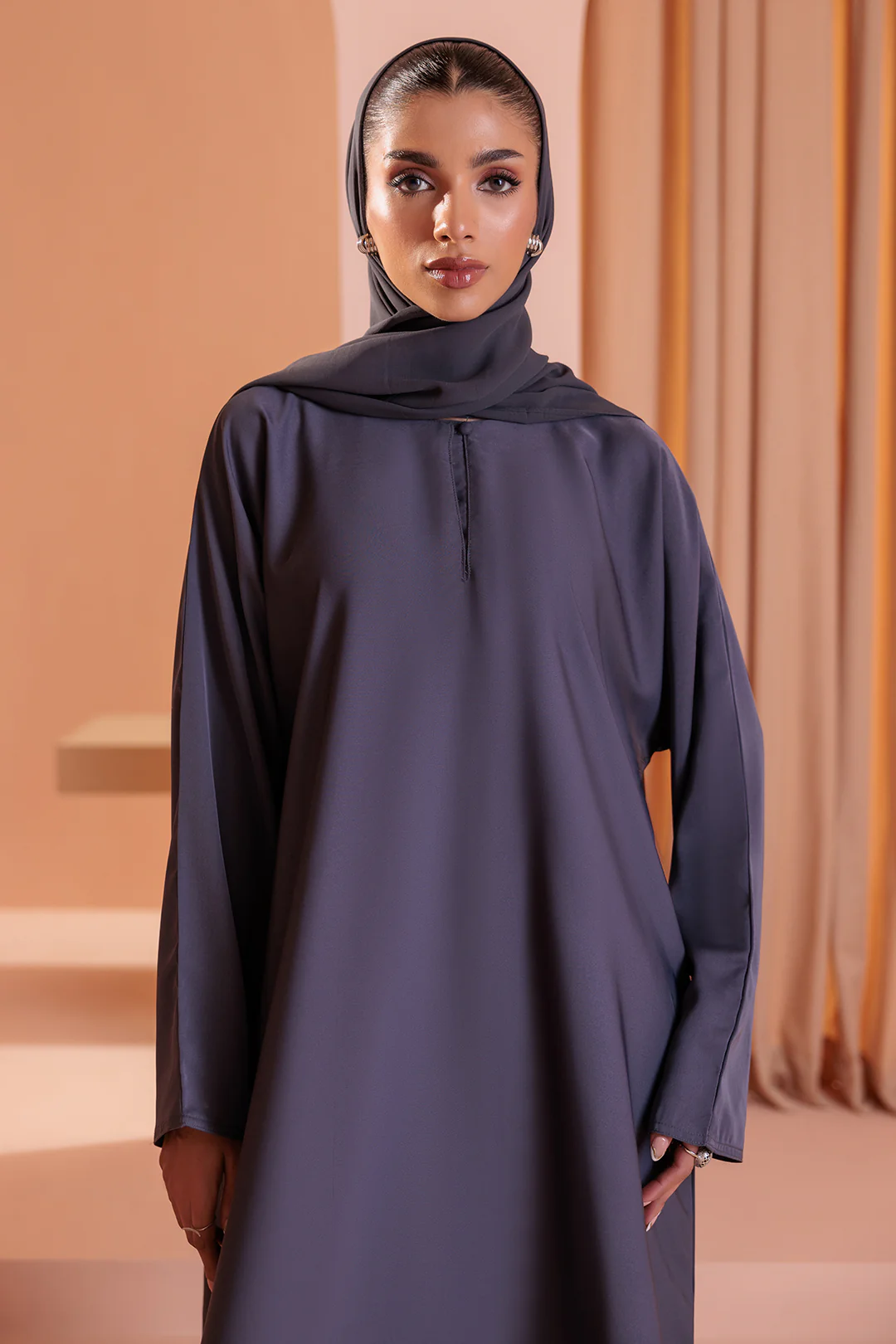 Single Button Plain Abaya with Pocket - 5003 - Image 4