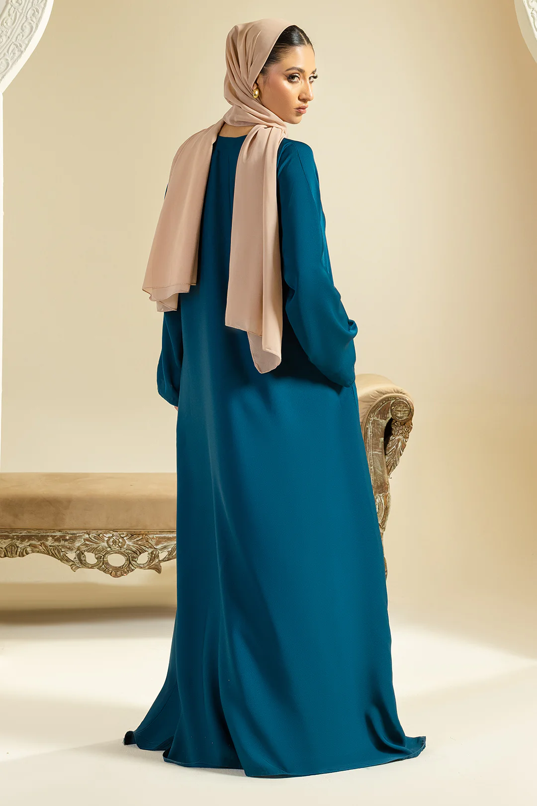 Single Button Plain Abaya with Pocket - 5013 - Image 8
