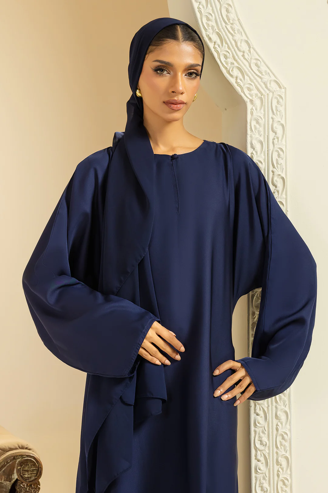 Single Button Plain Abaya with Pocket - 5014 - Image 2