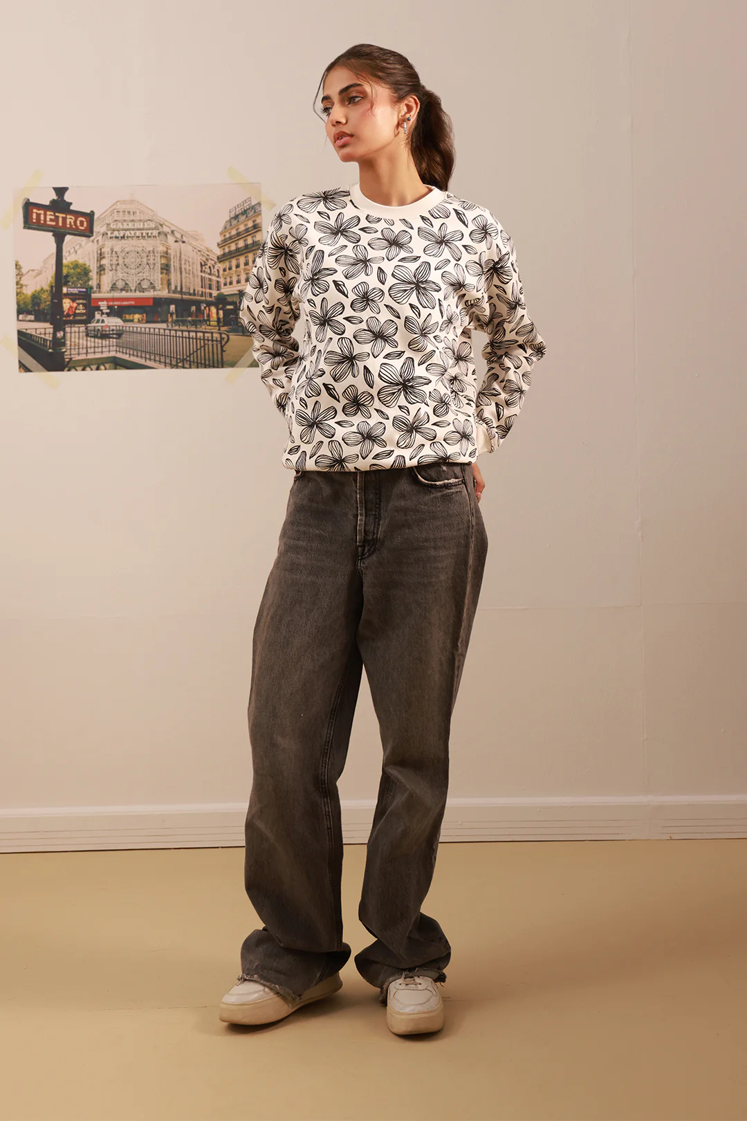 Graphic Sweat Shirt - 4009 - Image 3