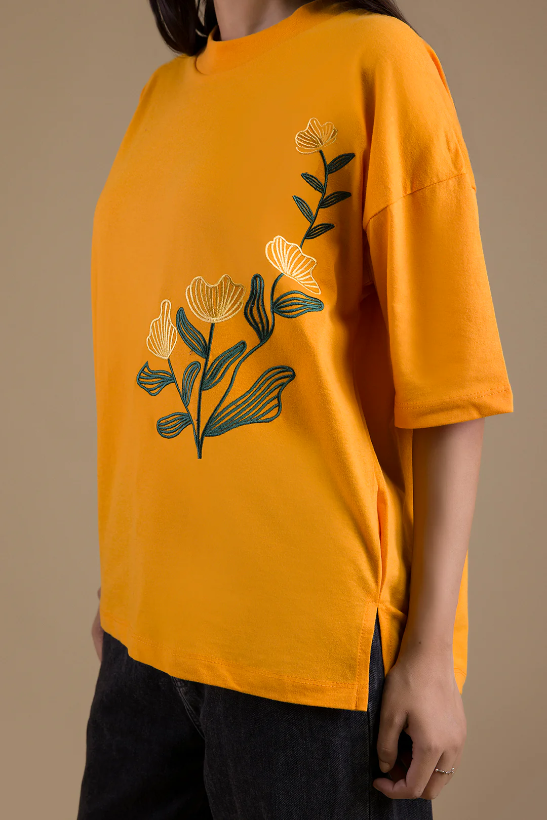 Oversized Graphic T-Shirt - 5077 - Image 7