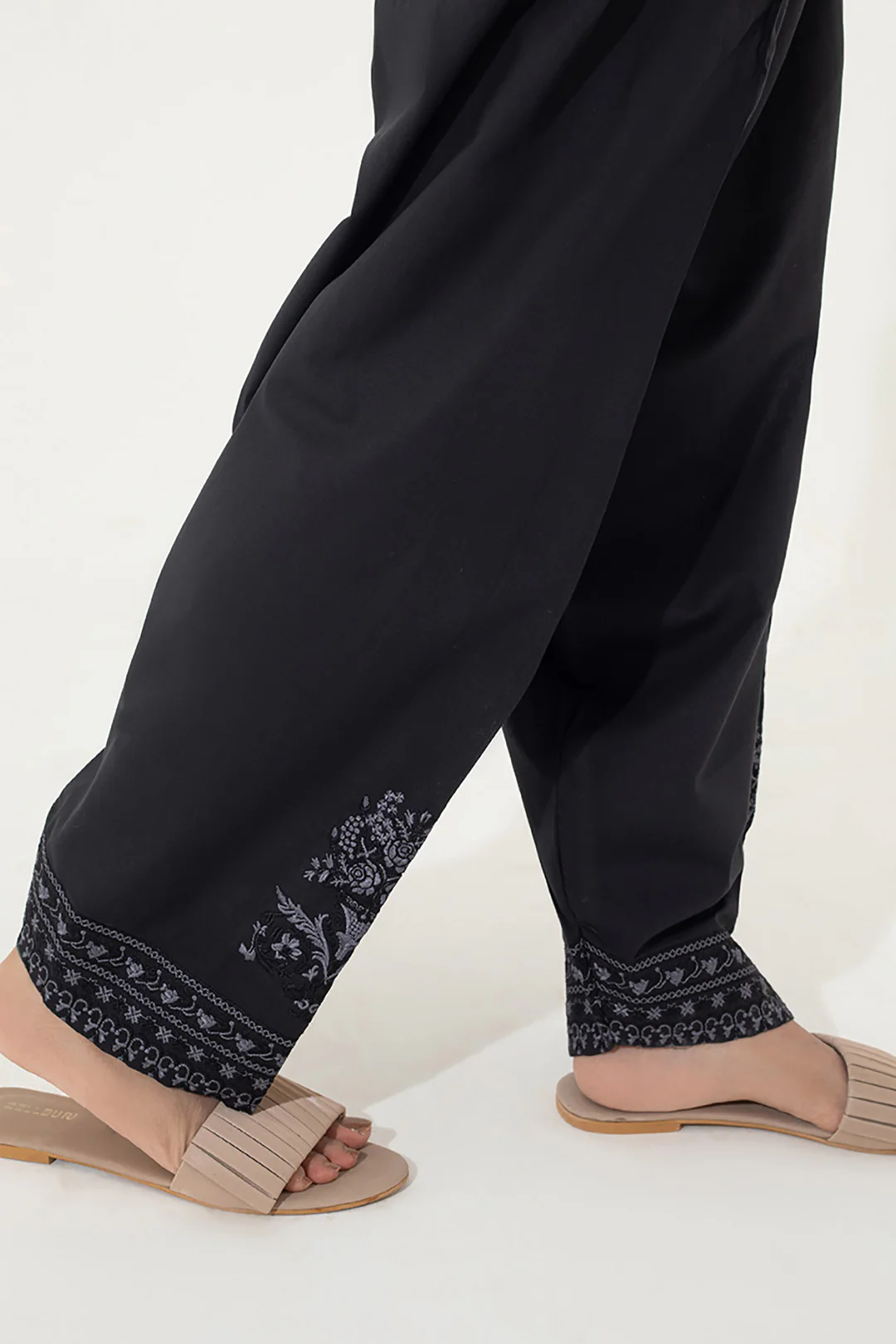 Trouser - 0015 - Image 3