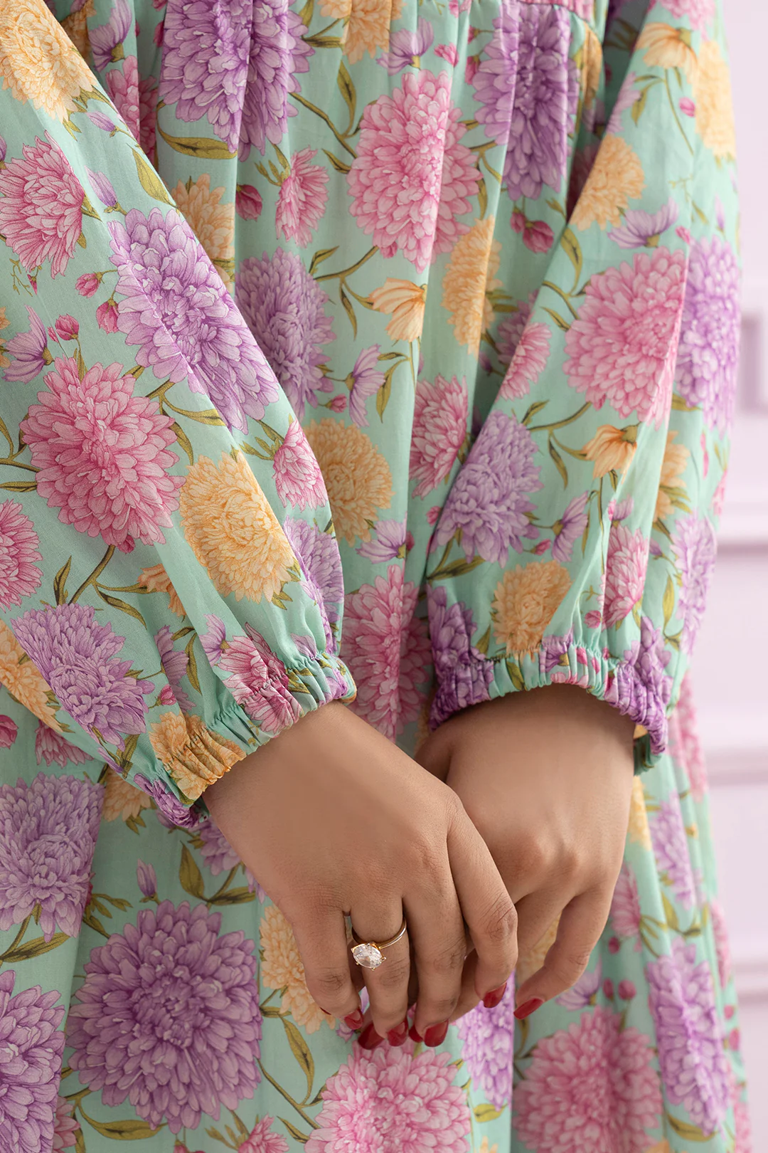 Tunics - 1961 - Image 8