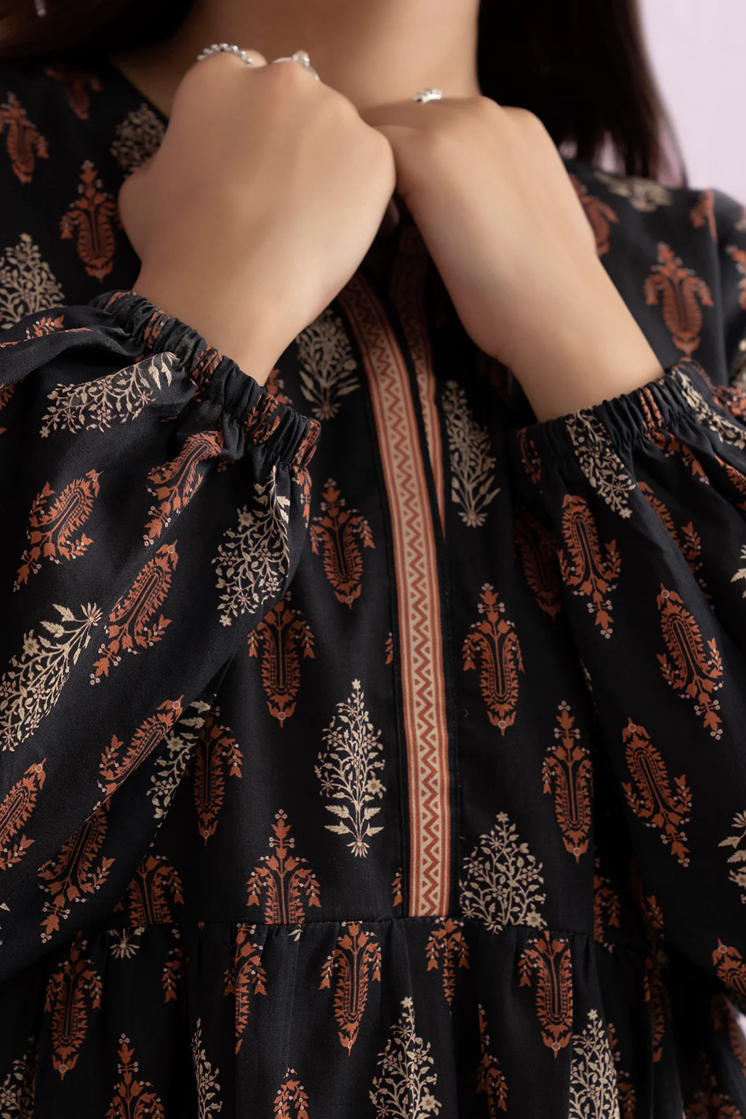 Tunics - 1962 - Image 7