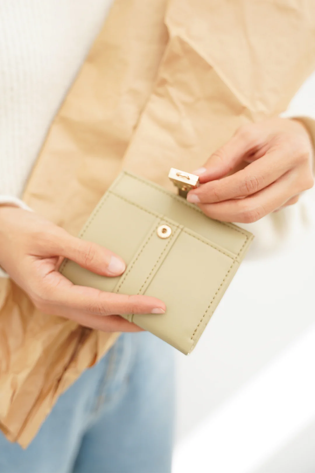 Wallets - E196 - Image 13