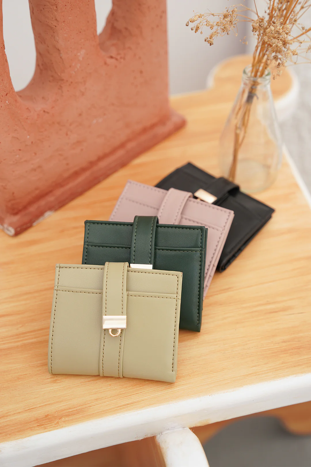 Wallets - E196 - Image 9